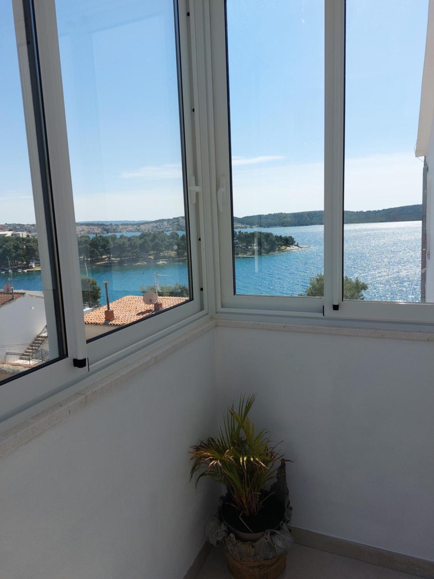 Apartment Kristina Trogir Exterior photo